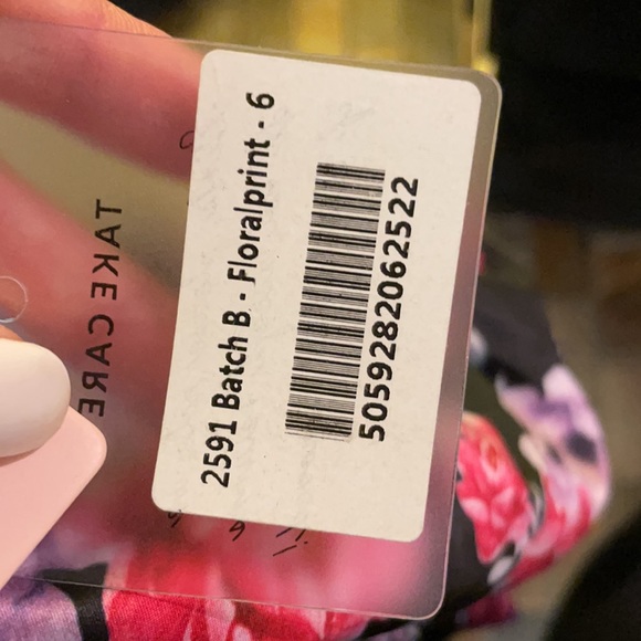 - BRAND NEW Oh Polly Pink flower dress - Picture 6 of 6